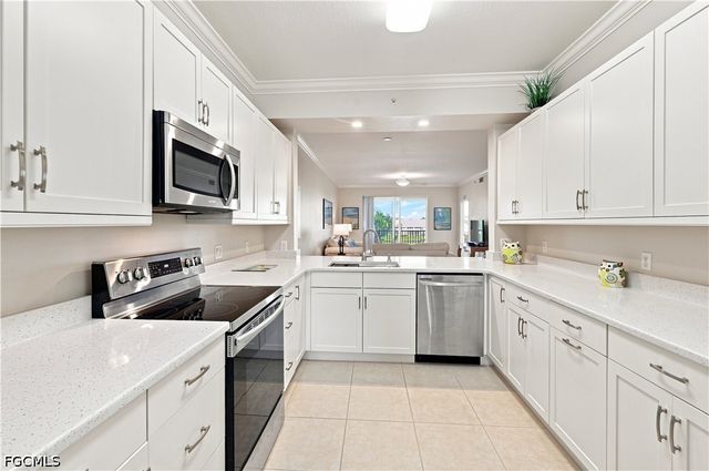 8450 Kingbird LOOP 432, Estero, FL 33967