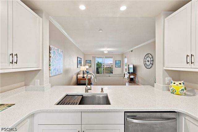 8450 Kingbird LOOP 432, Estero, FL 33967