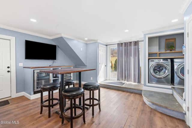 106 Mosher Road, Sand Lake, NY 12153