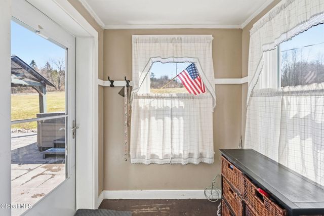 106 Mosher Road, Sand Lake, NY 12153