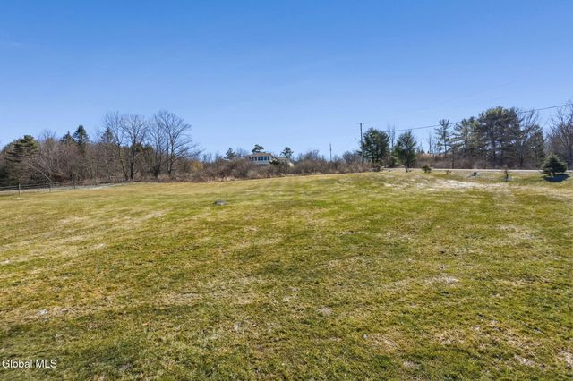 106 Mosher Road, Sand Lake, NY 12153