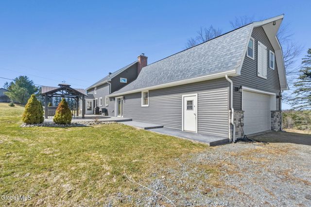 106 Mosher Road, Sand Lake, NY 12153