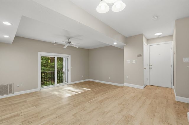 116 Tall Oaks Drive T, Weymouth, MA 02190