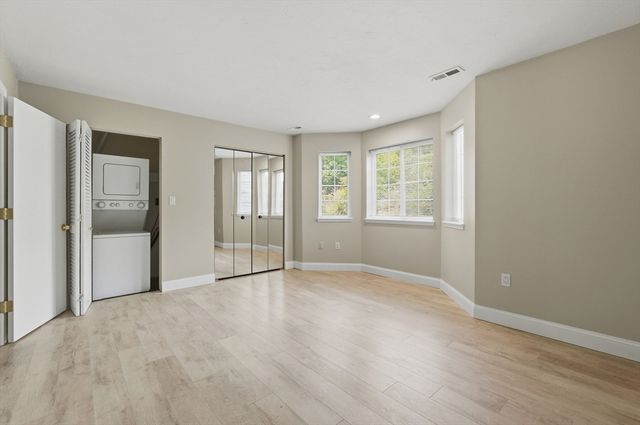 116 Tall Oaks Drive T, Weymouth, MA 02190