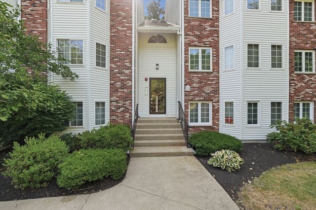 116 Tall Oaks Drive T, Weymouth, MA 02190