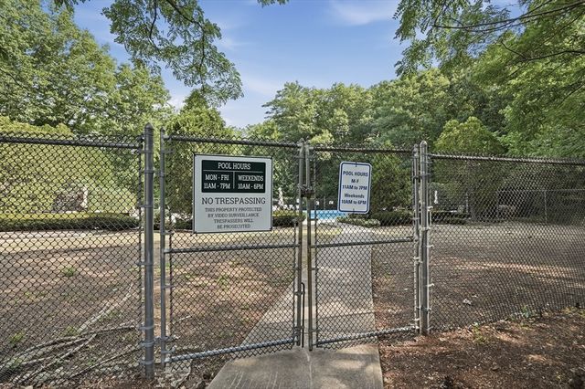 116 Tall Oaks Drive T, Weymouth, MA 02190