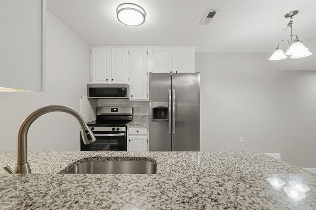 116 Tall Oaks Drive T, Weymouth, MA 02190