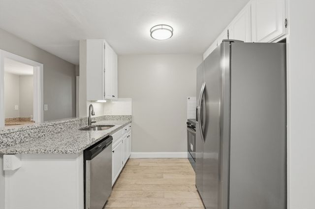 116 Tall Oaks Drive T, Weymouth, MA 02190