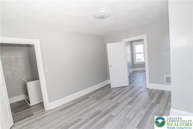 818 Jackson Street, Easton, PA 18042