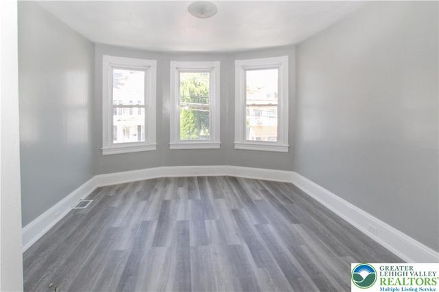 818 Jackson Street, Easton, PA 18042