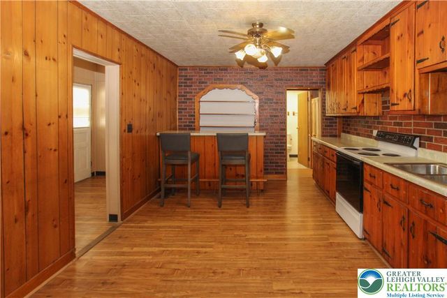 818 Jackson Street, Easton, PA 18042