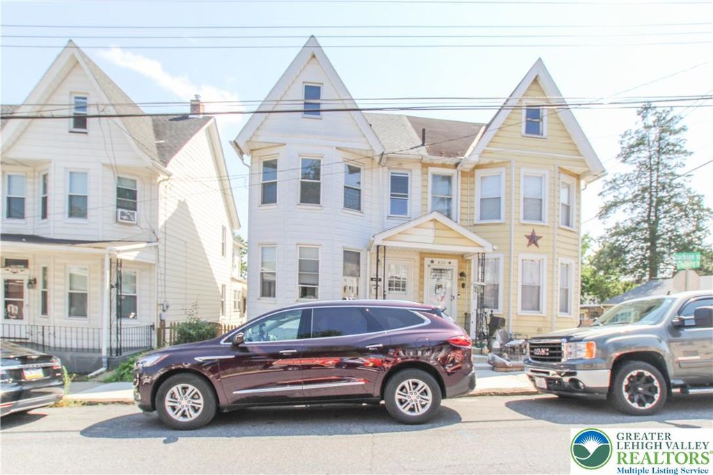 818 Jackson Street, Easton, PA 18042