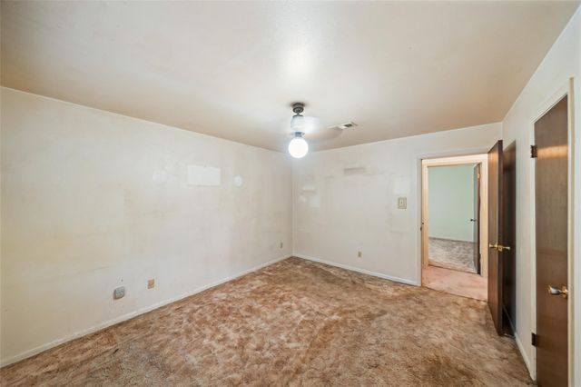 8922 Indian River Drive, Houston, TX 77088