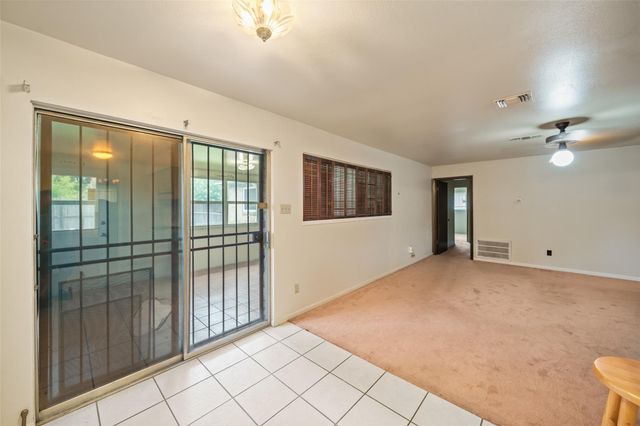 8922 Indian River Drive, Houston, TX 77088