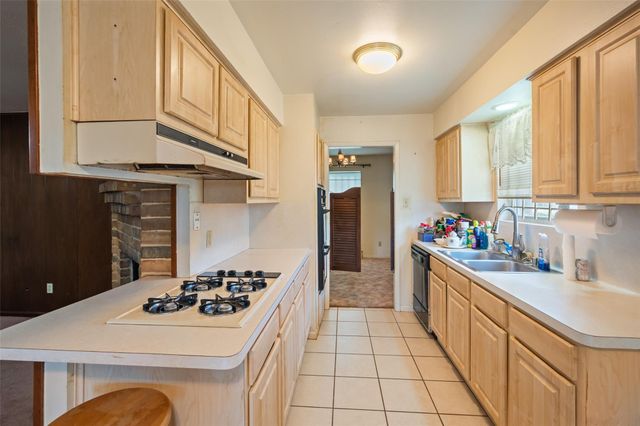 8922 Indian River Drive, Houston, TX 77088