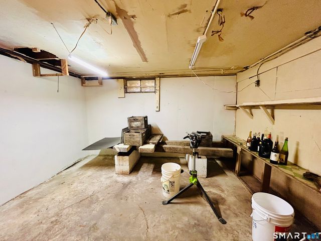 168 Blohm Street, West Haven, CT 06516