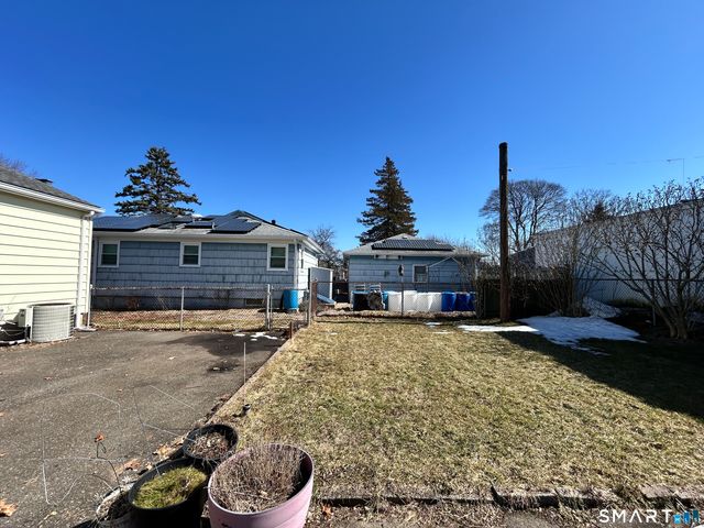 168 Blohm Street, West Haven, CT 06516