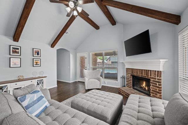 1200 Killian Drive, Mansfield, TX 76063