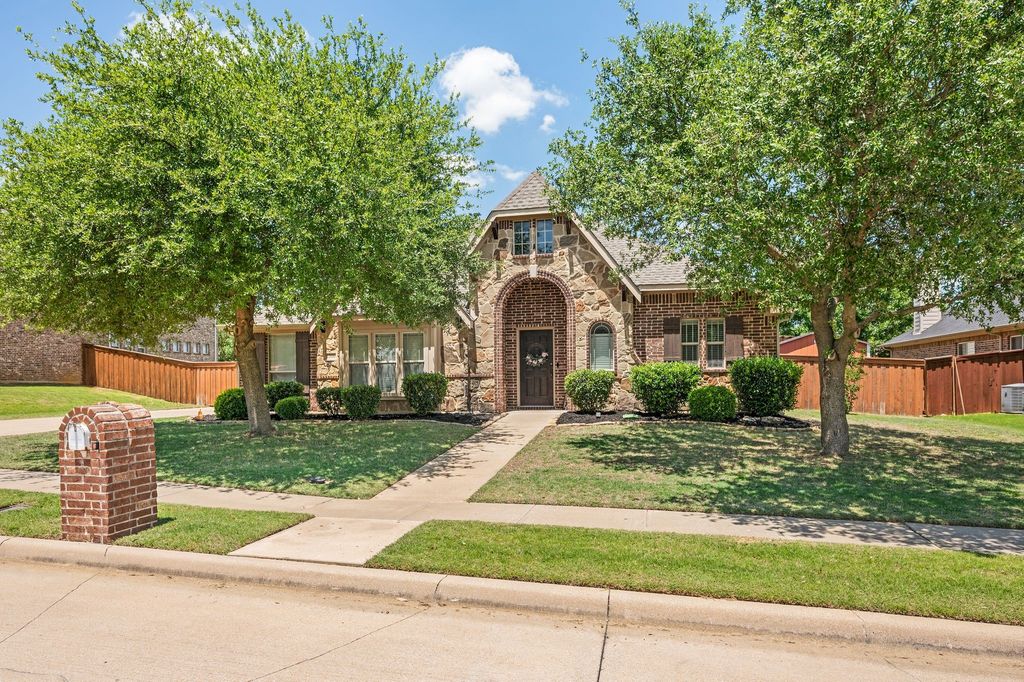 1200 Killian Drive, Mansfield, TX 76063