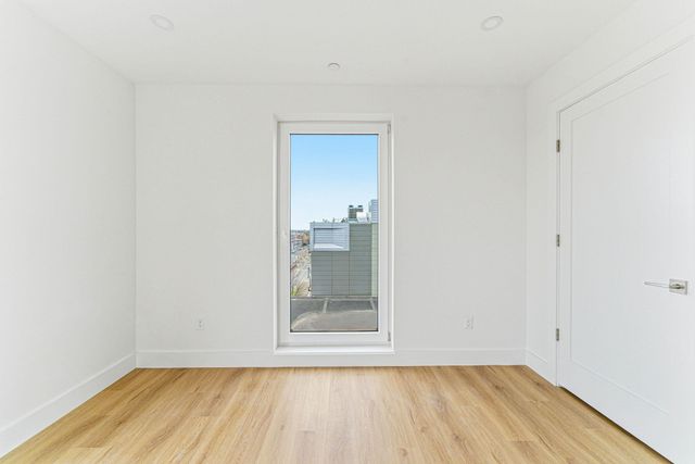 1035 Commonwealth Ave 604, Boston, MA 02215
