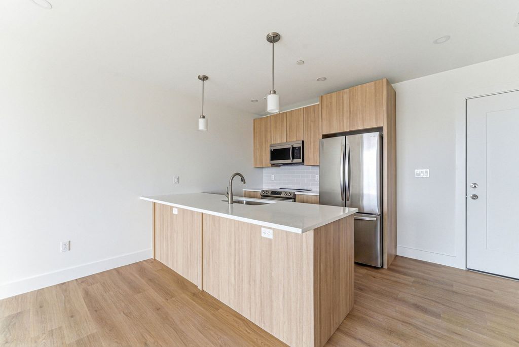 1035 Commonwealth Ave 604, Boston, MA 02215