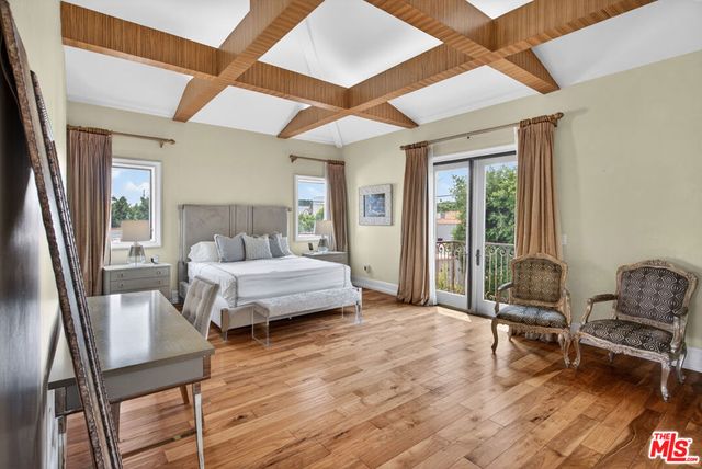 329 S Clark Drive, Beverly Hills, CA 90211