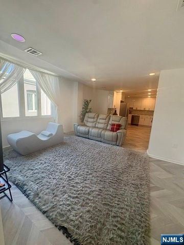 310 Passaic Avenue 306, Harrison, NJ 07029