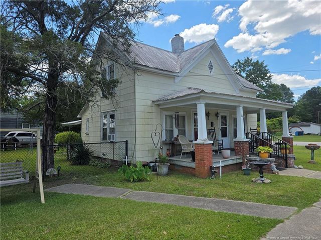 211 S Elm Avenue, Dunn, NC 28334