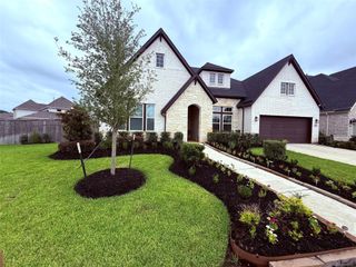 9911 Deep Water Dr, Missouri City, TX 77459