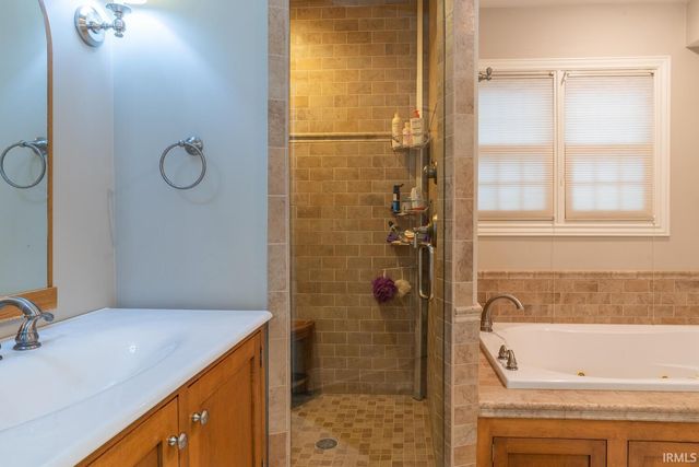 2703 E Hemlock Circle, Bloomington, IN 47401