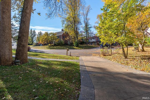 2703 E Hemlock Circle, Bloomington, IN 47401