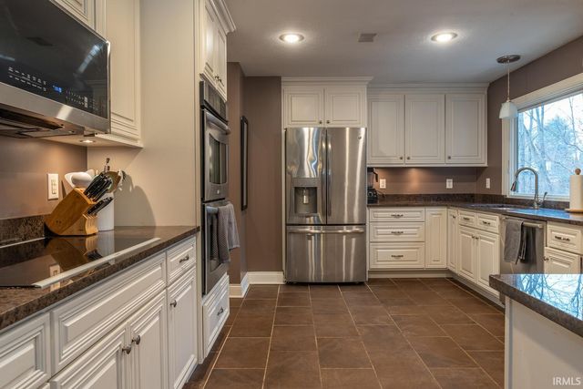 2703 E Hemlock Circle, Bloomington, IN 47401