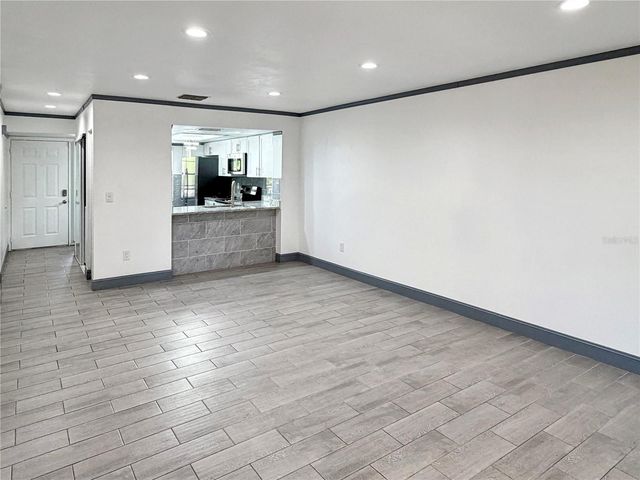 2275 62ND AVENUE N 5202, St Petersburg, FL 33713