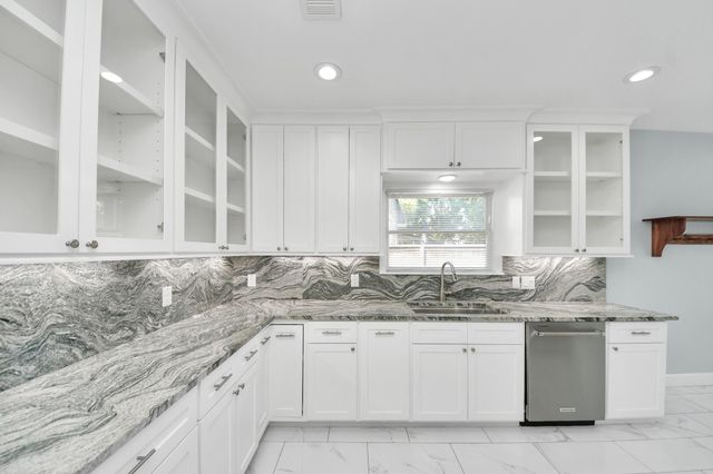 909 Fugate Street, Houston, TX 77009