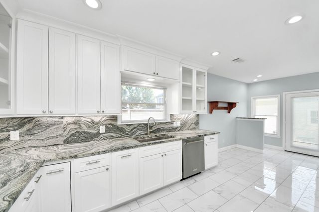 909 Fugate Street, Houston, TX 77009