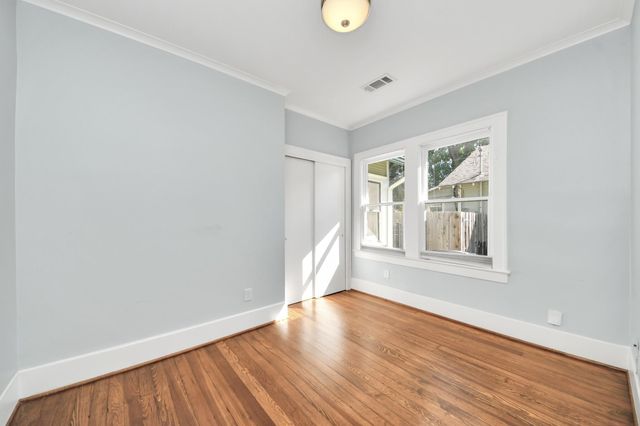 909 Fugate Street, Houston, TX 77009