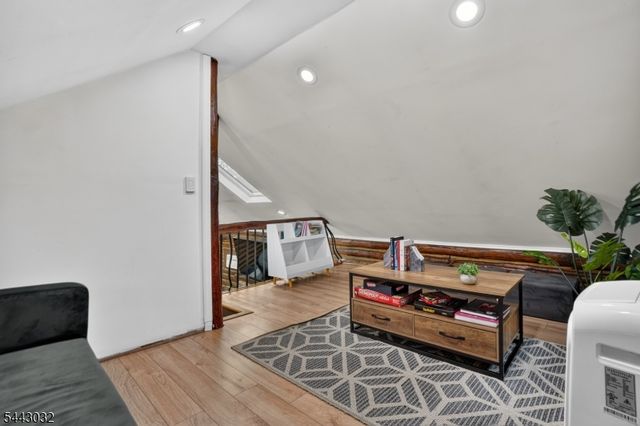 53 Lakeview Dr, West Milford Twp., NJ 07480