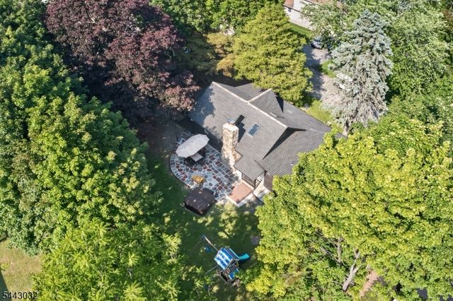 53 Lakeview Dr, West Milford Twp., NJ 07480