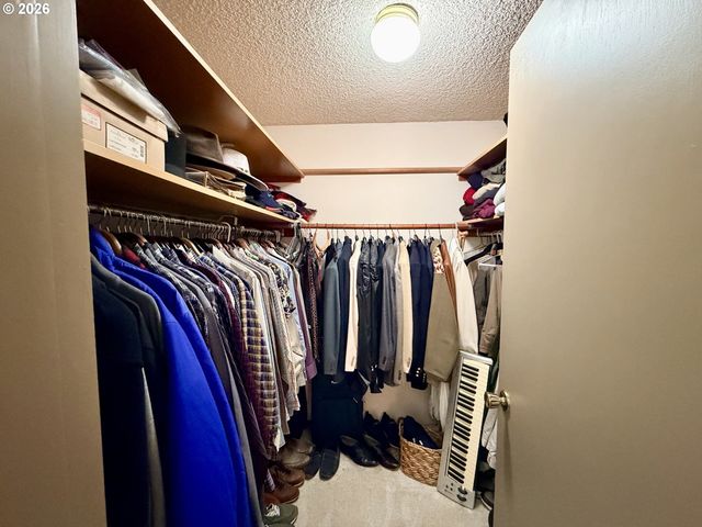 160 WESTBROOK Way, Eugene, OR 97405