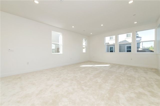 466 Lobata, Irvine, CA 92618