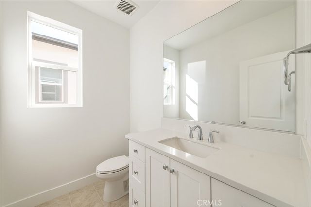 466 Lobata, Irvine, CA 92618