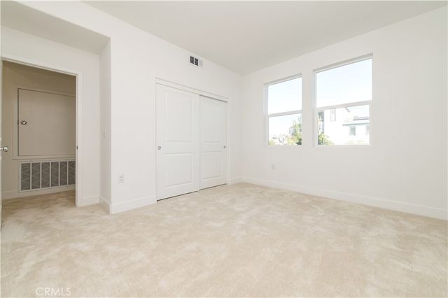 466 Lobata, Irvine, CA 92618