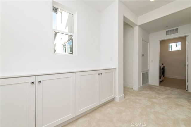 466 Lobata, Irvine, CA 92618