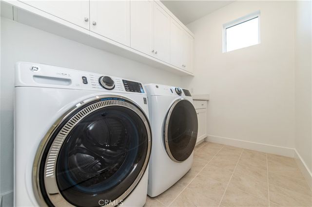 466 Lobata, Irvine, CA 92618