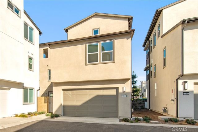 466 Lobata, Irvine, CA 92618