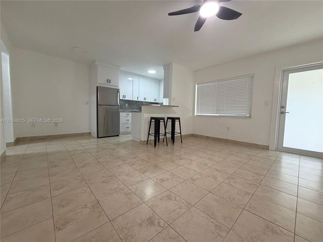 65 Washington Ave 2, Miami Beach, FL 33139