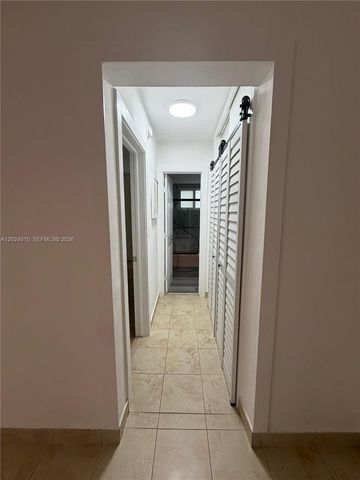 65 Washington Ave 2, Miami Beach, FL 33139