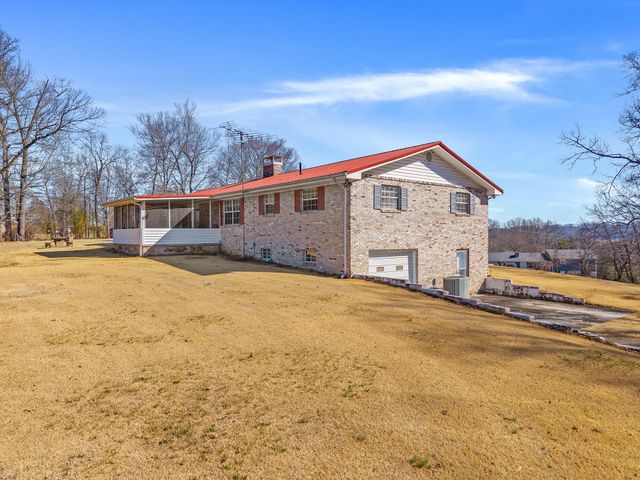 380 County Road 709, Riceville, TN 37370