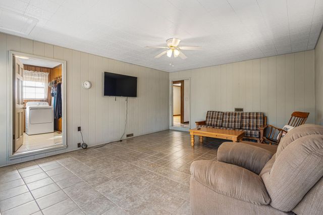 380 County Road 709, Riceville, TN 37370