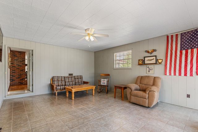 380 County Road 709, Riceville, TN 37370